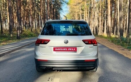 Volkswagen Tiguan II, 2019 год, 1 930 000 рублей, 4 фотография