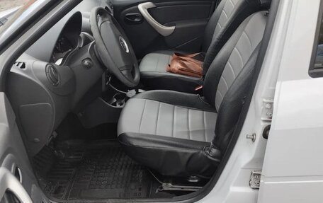 Renault Logan I, 2014 год, 650 000 рублей, 7 фотография