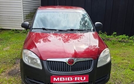 Skoda Fabia II, 2009 год, 350 000 рублей, 2 фотография
