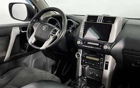 Toyota Land Cruiser Prado 150 рестайлинг, 2011 год, 2 470 000 рублей, 13 фотография