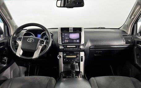 Toyota Land Cruiser Prado 150 рестайлинг, 2011 год, 2 470 000 рублей, 14 фотография