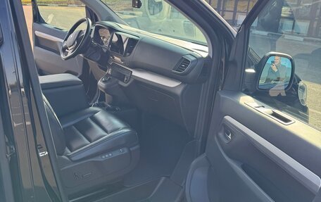Peugeot Traveller I, 2020 год, 3 300 000 рублей, 8 фотография