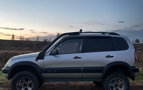 Chevrolet Niva I рестайлинг, 2004 год, 495 000 рублей, 6 фотография