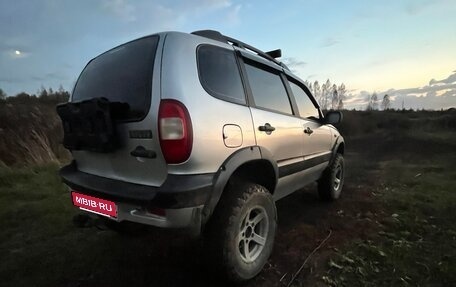 Chevrolet Niva I рестайлинг, 2004 год, 495 000 рублей, 5 фотография
