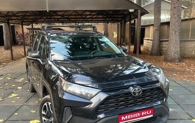 Toyota RAV4, 2019 год, 2 500 000 рублей, 1 фотография