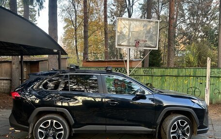 Toyota RAV4, 2019 год, 2 500 000 рублей, 6 фотография