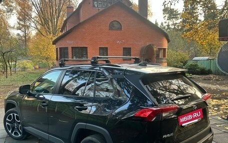 Toyota RAV4, 2019 год, 2 500 000 рублей, 4 фотография