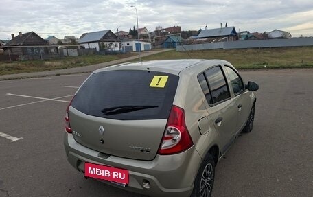 Renault Sandero I, 2013 год, 400 000 рублей, 3 фотография