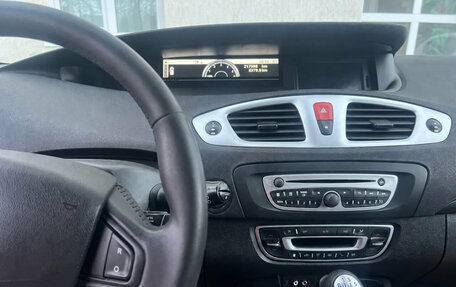 Renault Scenic III рестайлинг, 2010 год, 1 250 000 рублей, 10 фотография