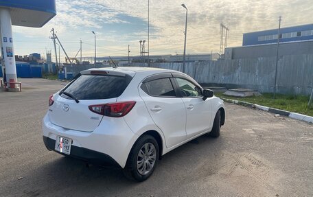 Mazda Demio IV, 2016 год, 770 000 рублей, 2 фотография