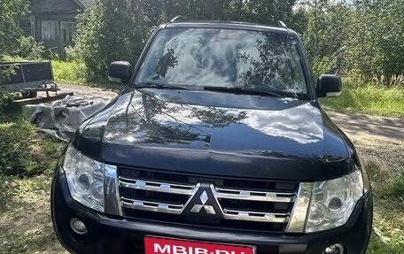Mitsubishi Pajero IV рестайлинг 2, 2011 год, 1 750 000 рублей, 1 фотография