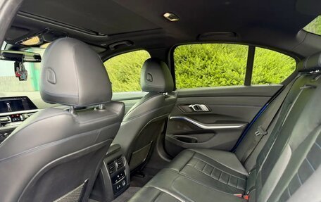 BMW 3 серия, 2021 год, 3 300 000 рублей, 15 фотография