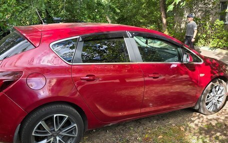 Opel Astra J, 2011 год, 650 000 рублей, 4 фотография