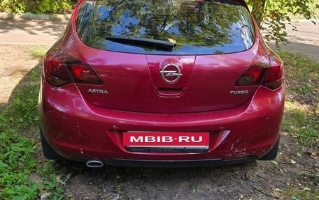Opel Astra J, 2011 год, 650 000 рублей, 6 фотография