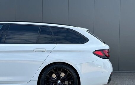 BMW 5 серия, 2021 год, 3 488 999 рублей, 4 фотография