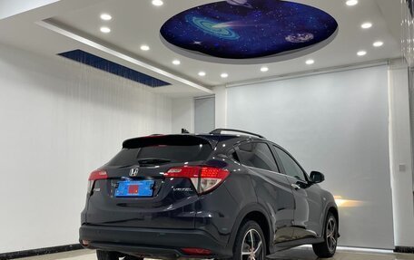 Honda Vezel, 2022 год, 1 450 000 рублей, 5 фотография