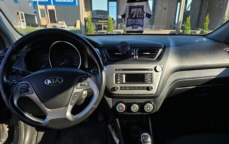 KIA Rio III рестайлинг, 2016 год, 910 000 рублей, 2 фотография