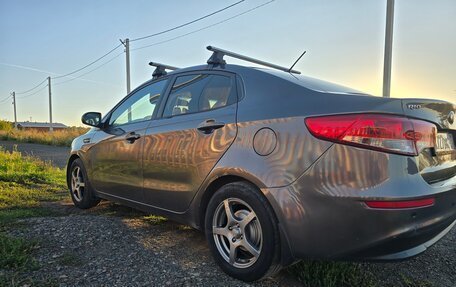 KIA Rio III рестайлинг, 2016 год, 910 000 рублей, 7 фотография