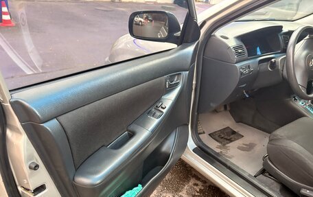 Toyota Corolla, 2004 год, 580 000 рублей, 6 фотография