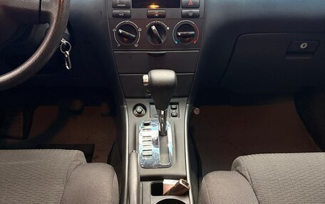Toyota Corolla, 2004 год, 580 000 рублей, 10 фотография