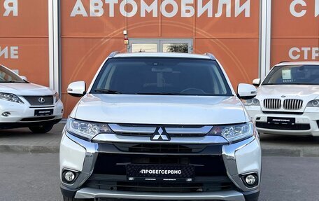 Mitsubishi Outlander III рестайлинг 3, 2016 год, 1 390 000 рублей, 2 фотография