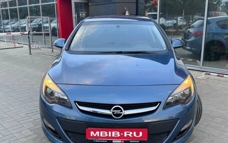 Opel Astra J, 2013 год, 699 900 рублей, 5 фотография
