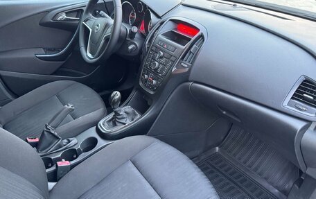 Opel Astra J, 2013 год, 699 900 рублей, 13 фотография