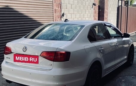 Volkswagen Jetta VII, 2016 год, 1 050 000 рублей, 5 фотография