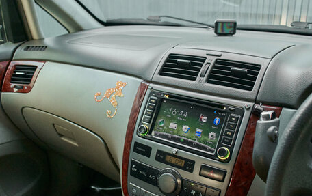 Toyota Ipsum II, 2005 год, 900 000 рублей, 15 фотография