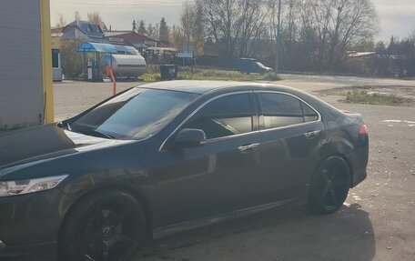 Honda Accord VIII рестайлинг, 2011 год, 1 000 000 рублей, 3 фотография