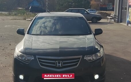 Honda Accord VIII рестайлинг, 2011 год, 1 000 000 рублей, 2 фотография