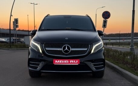 Mercedes-Benz V-Класс, 2018 год, 5 900 000 рублей, 2 фотография