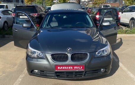 BMW 5 серия, 2004 год, 830 000 рублей, 1 фотография
