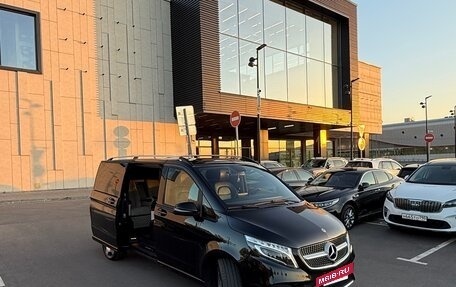 Mercedes-Benz V-Класс, 2018 год, 5 900 000 рублей, 18 фотография