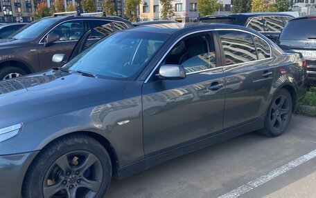 BMW 5 серия, 2004 год, 830 000 рублей, 2 фотография