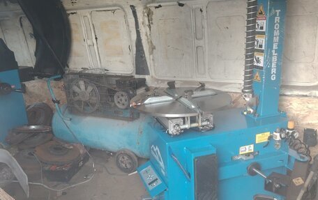 Ford Transit, 2000 год, 750 000 рублей, 4 фотография