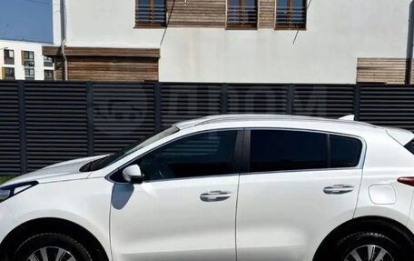 KIA Sportage IV рестайлинг, 2018 год, 2 100 000 рублей, 5 фотография