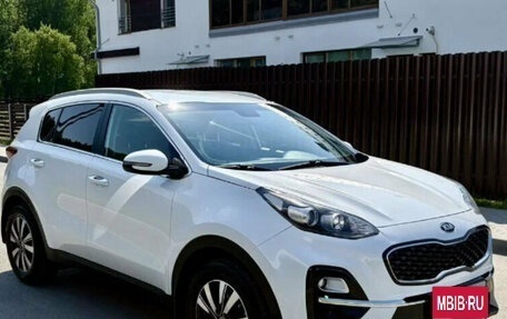 KIA Sportage IV рестайлинг, 2018 год, 2 100 000 рублей, 3 фотография