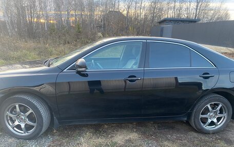 Toyota Camry, 2010 год, 1 300 000 рублей, 2 фотография