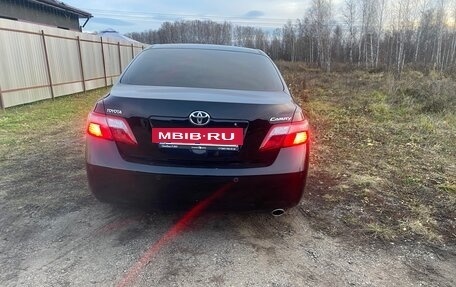 Toyota Camry, 2010 год, 1 300 000 рублей, 6 фотография