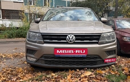 Volkswagen Tiguan II, 2017 год, 1 830 000 рублей, 3 фотография