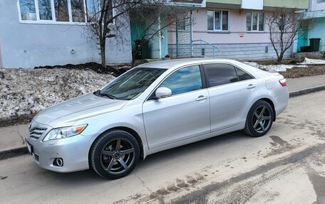 Toyota Camry, 2009 год, 1 050 000 рублей, 1 фотография