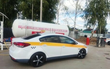KIA Cerato III, 2017 год, 800 000 рублей, 3 фотография