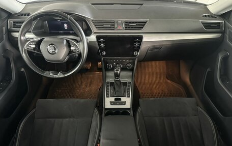Skoda Superb III рестайлинг, 2021 год, 2 100 000 рублей, 9 фотография