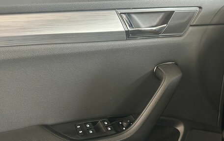 Skoda Superb III рестайлинг, 2021 год, 2 100 000 рублей, 19 фотография