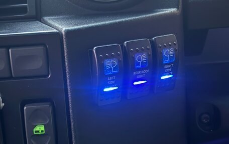 Land Rover Defender I, 2012 год, 2 950 000 рублей, 10 фотография