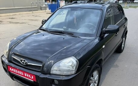 Hyundai Tucson III, 2008 год, 910 000 рублей, 2 фотография