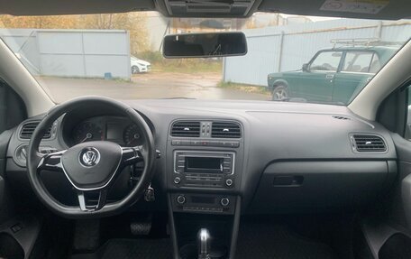 Volkswagen Polo VI (EU Market), 2018 год, 955 000 рублей, 27 фотография