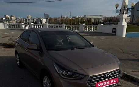 Hyundai Solaris II рестайлинг, 2019 год, 1 650 000 рублей, 3 фотография