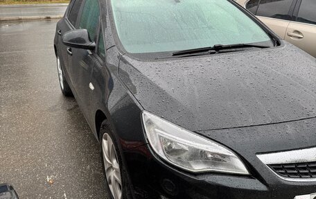 Opel Astra J, 2011 год, 630 000 рублей, 3 фотография